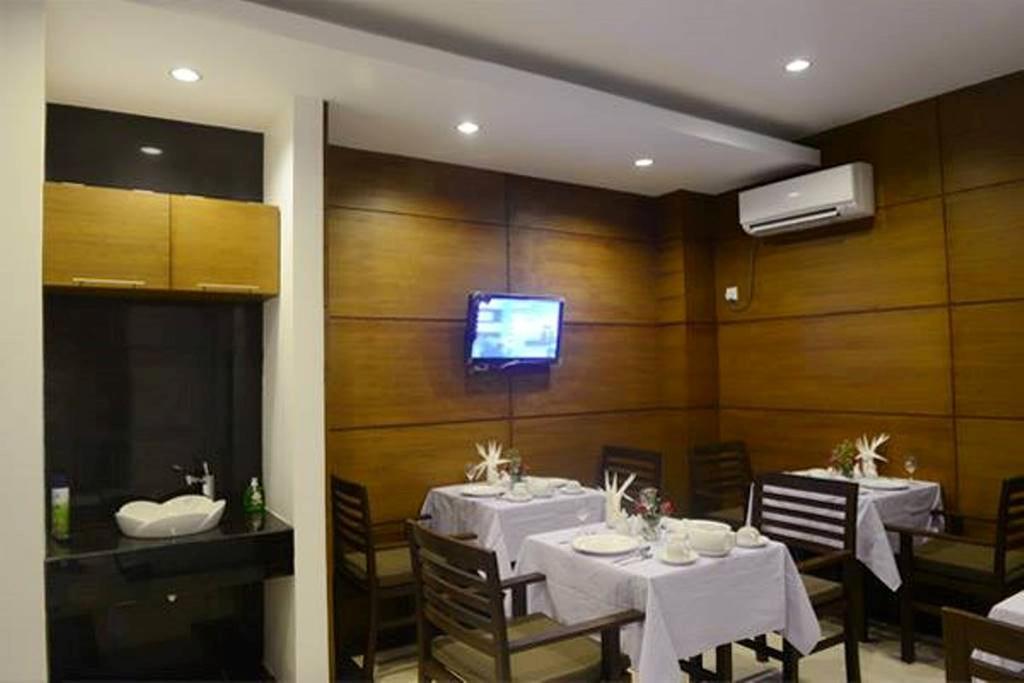 Green Paradise Hotel Янгон Экстерьер фото