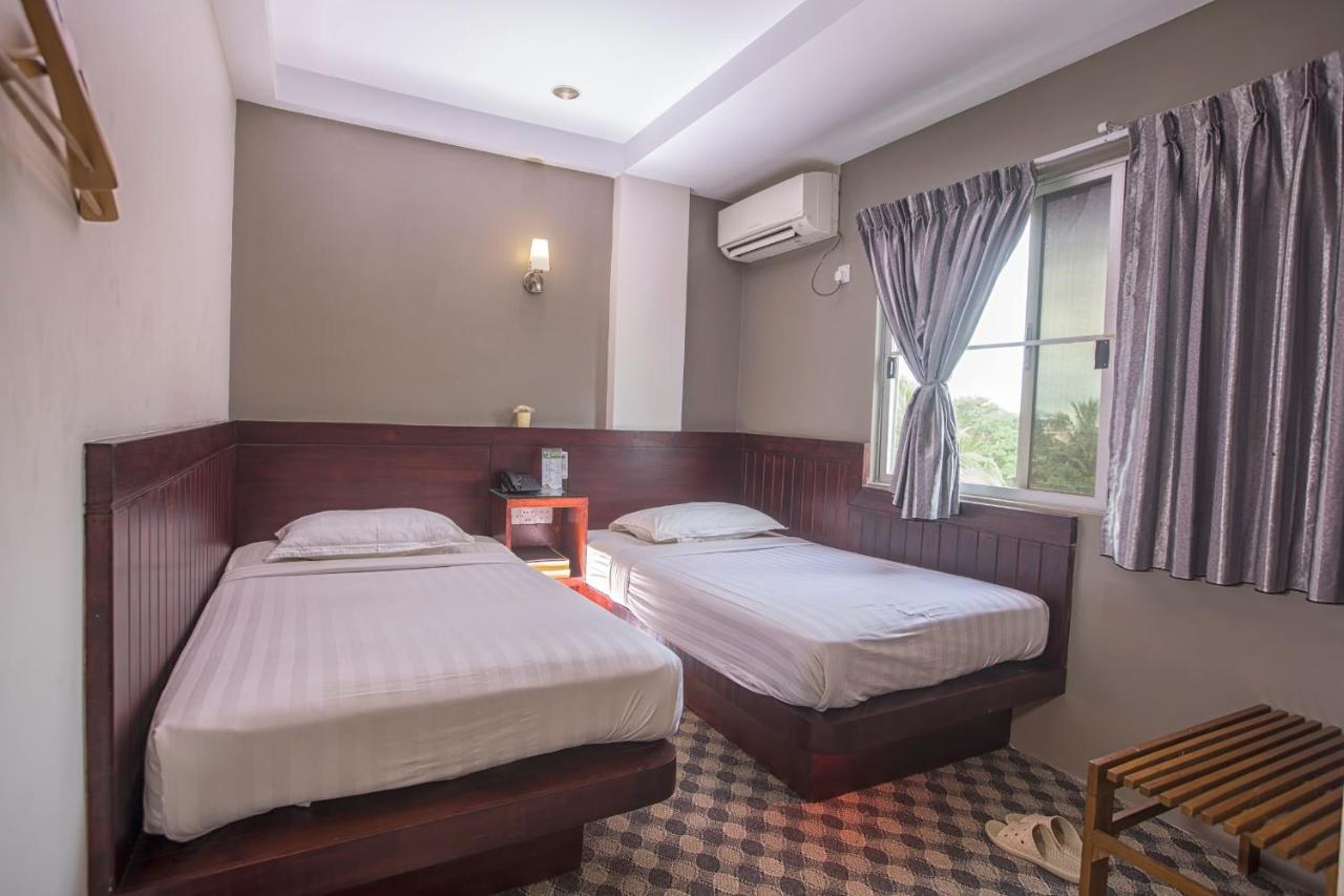 Green Paradise Hotel Янгон Экстерьер фото